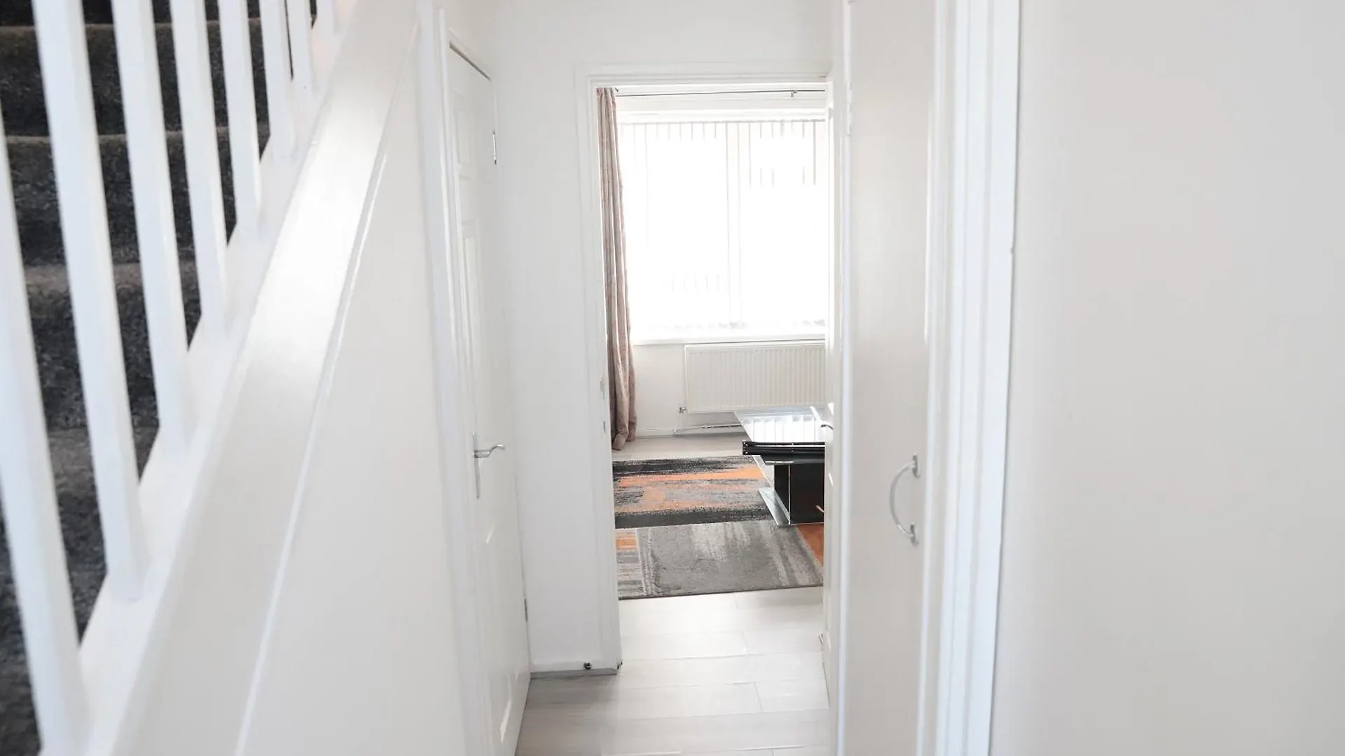 Maitland Luxury 2 Bedroom Greenwich Apartment With Good Living Space Sleeps 5 Guest- 1 Minute From Greenwich Dlr Station London United Kingdom