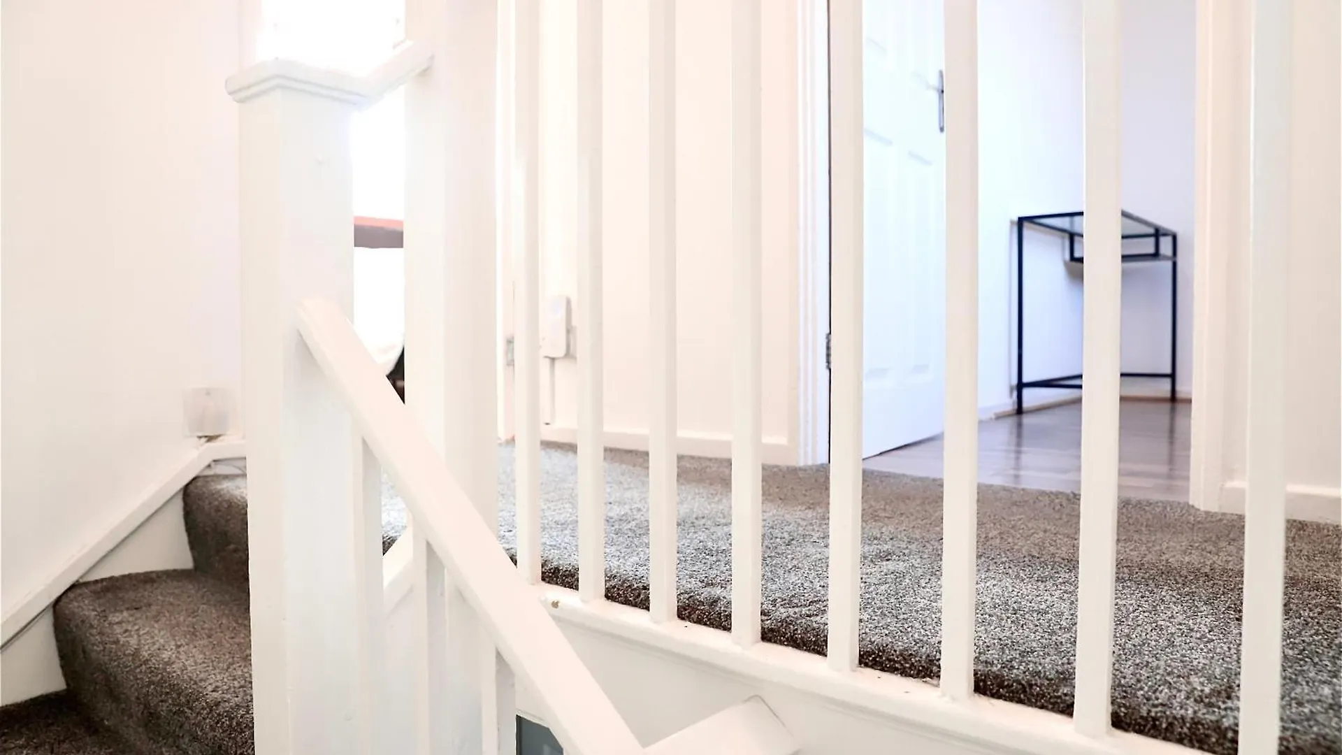 Maitland Luxury 2 Bedroom Greenwich Apartment With Good Living Space Sleeps 5 Guest- 1 Minute From Greenwich Dlr Station London United Kingdom