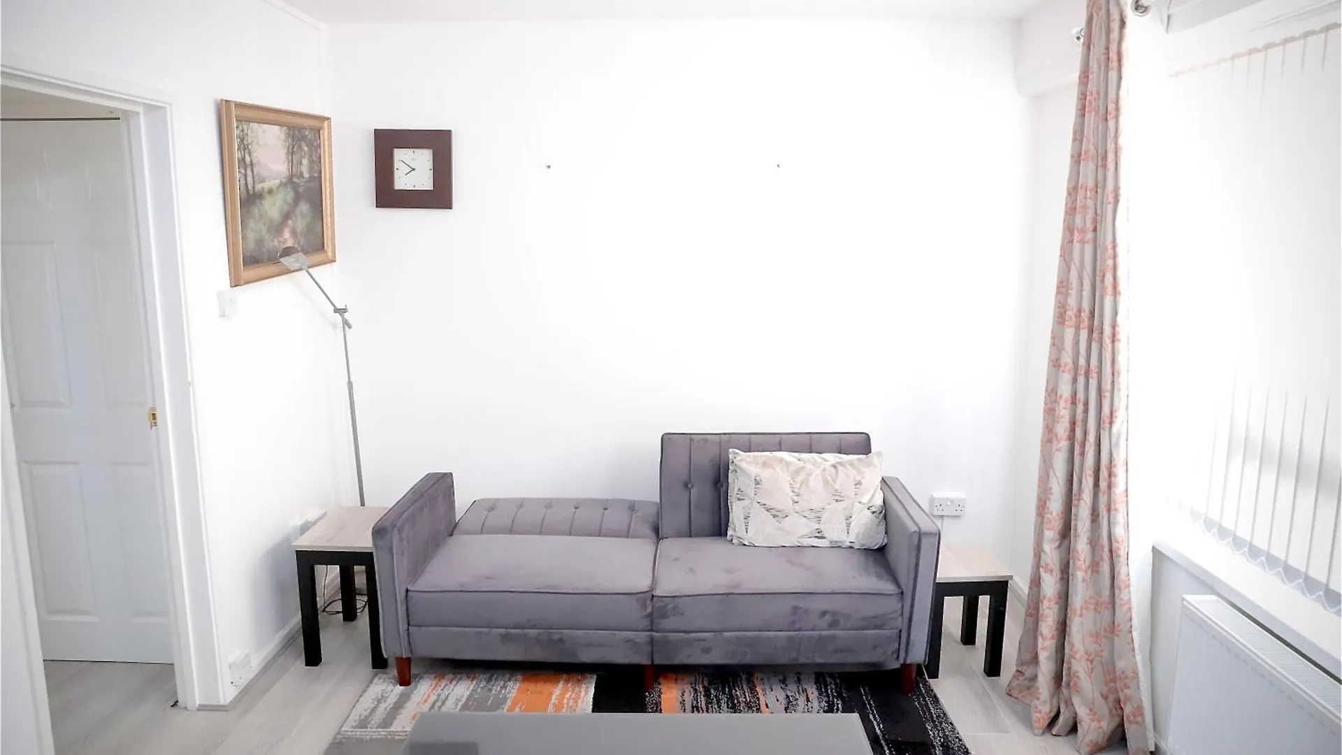Maitland Luxury 2 Bedroom Greenwich Apartment With Good Living Space Sleeps 5 Guest- 1 Minute From Greenwich Dlr Station London United Kingdom